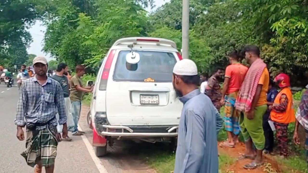 চুয়াডাঙ্গায় মাইক্রোবাসের ধাক্কায় পথচারী নিহত