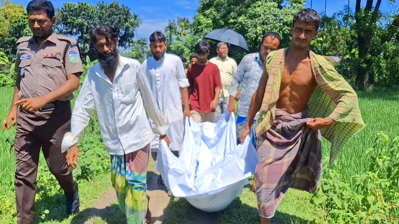 পুকুরে মিলল যুবকের মরদেহ, আটক ১