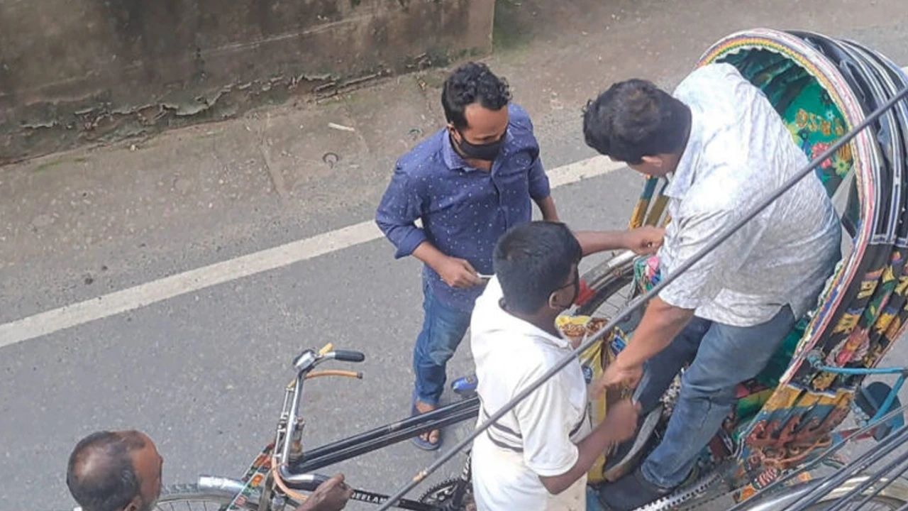 অটোরিকশা ছিনতাইয়ের ভিডিও ভাইরাল, মূলহোতা সাদ্দাম গ্রেপ্তার
