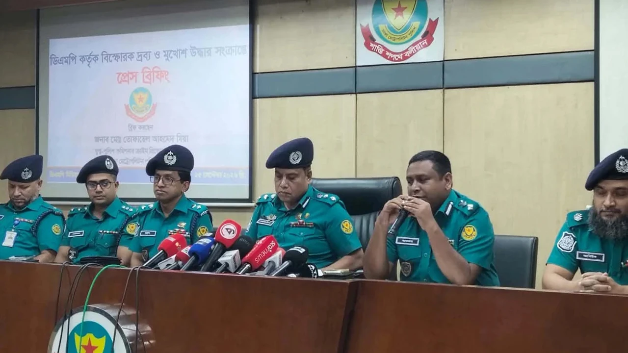 ককটেল বিস্ফোরণের ঘটনায় নাসীরুদ্দীনকে জিজ্ঞাসাবাদ করা উচিত
