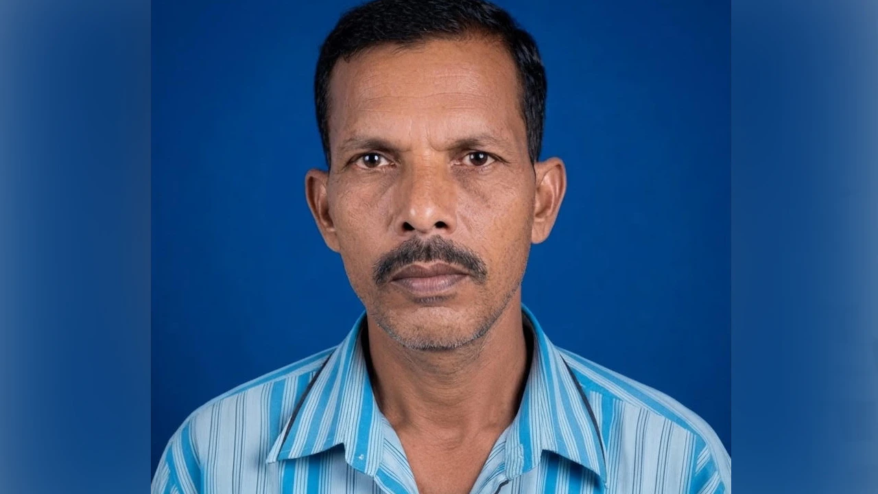 দোকান বসানো নিয়ে বিরোধ, লোহার শিকের আঘাতে ফল বিক্রেতা নিহত