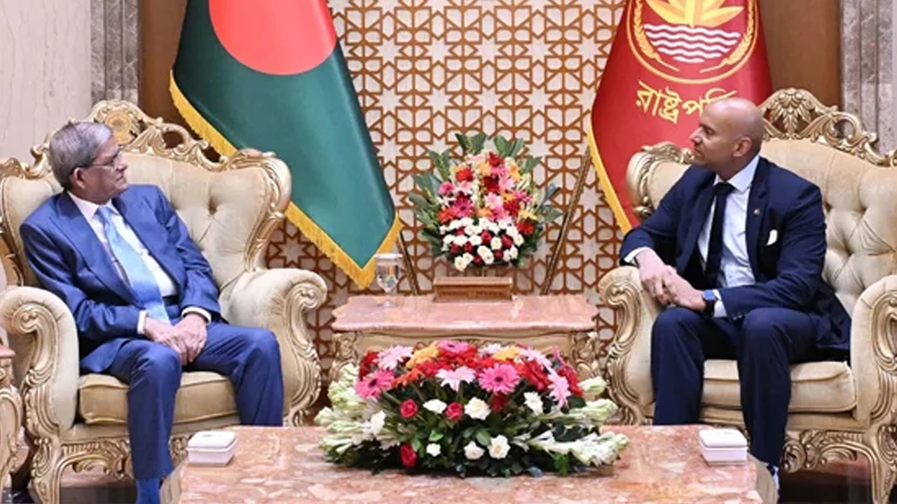 বাংলাদেশে কানাডার বিনিয়োগ বৃদ্ধির আহ্বান রাষ্ট্রপতির
