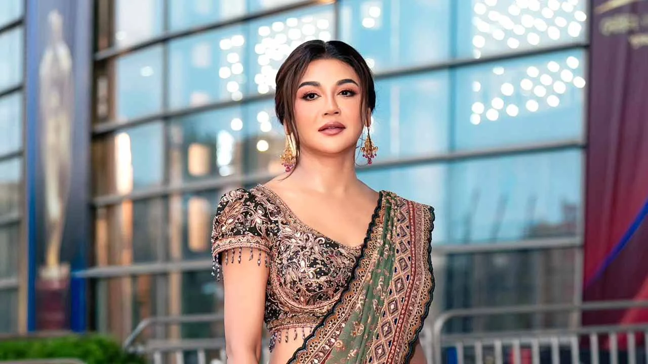 আজও অর্ধাঙ্গিনী : প্রেক্ষাগৃহে জয়ার ১০০ দিন