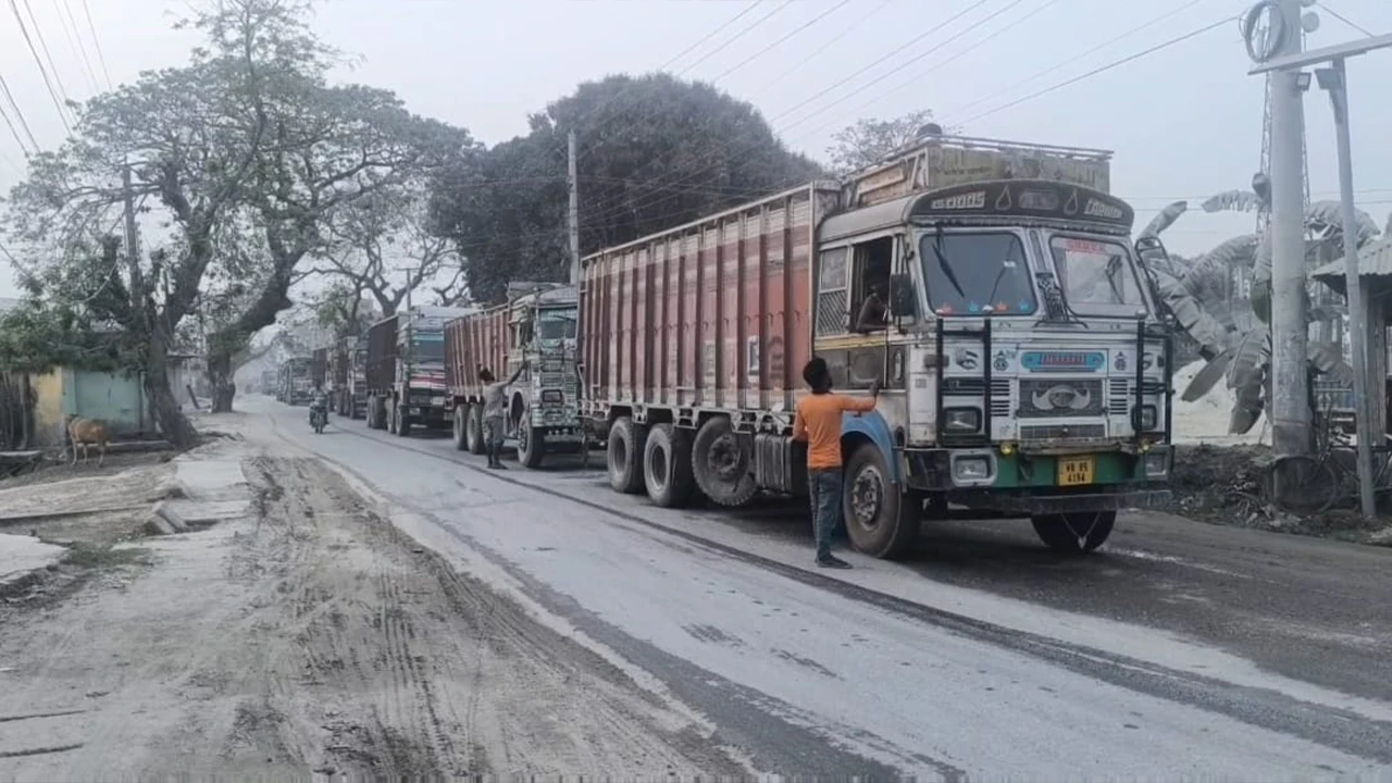কাল থেকে টানা ৮ দিন বুড়িমারী স্থলবন্দর বন্ধ
