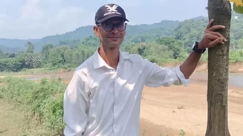 নেত্রকোনায় সাংবাদিককে প্রকাশ্যে গুলি করে হত্যা