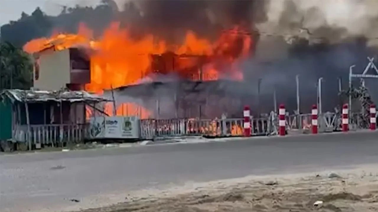 রিসোর্টে অগ্নিকাণ্ডে নিহত ১০: মালিককে প্রধান আসামি করে মামলা