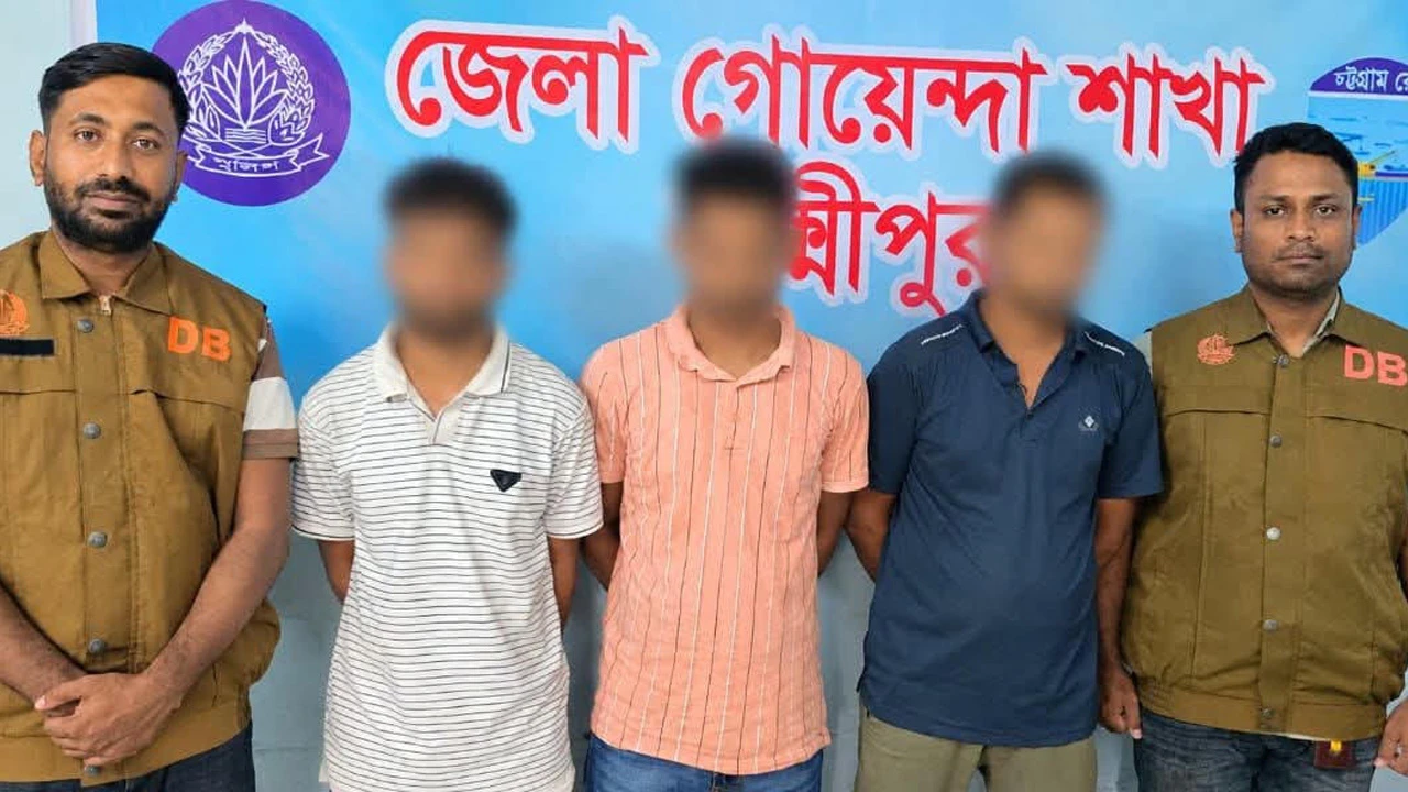 অভিনব কায়দায় ইজিবাইক চুরি, চক্রের ৩ সদস্য গ্রেপ্তার