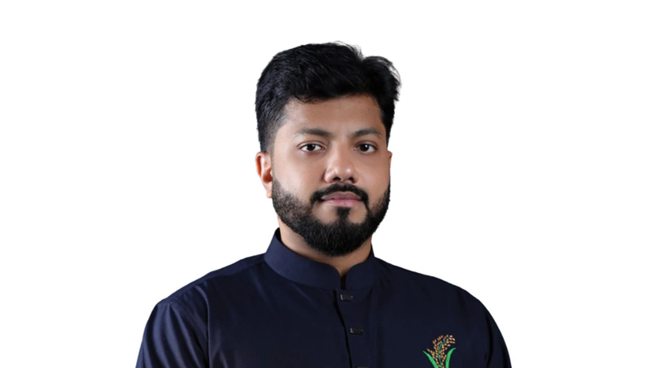 প্রতিমন্ত্রীর পদ থেকে পদত্যাগ করলেন ইশরাক হোসেন