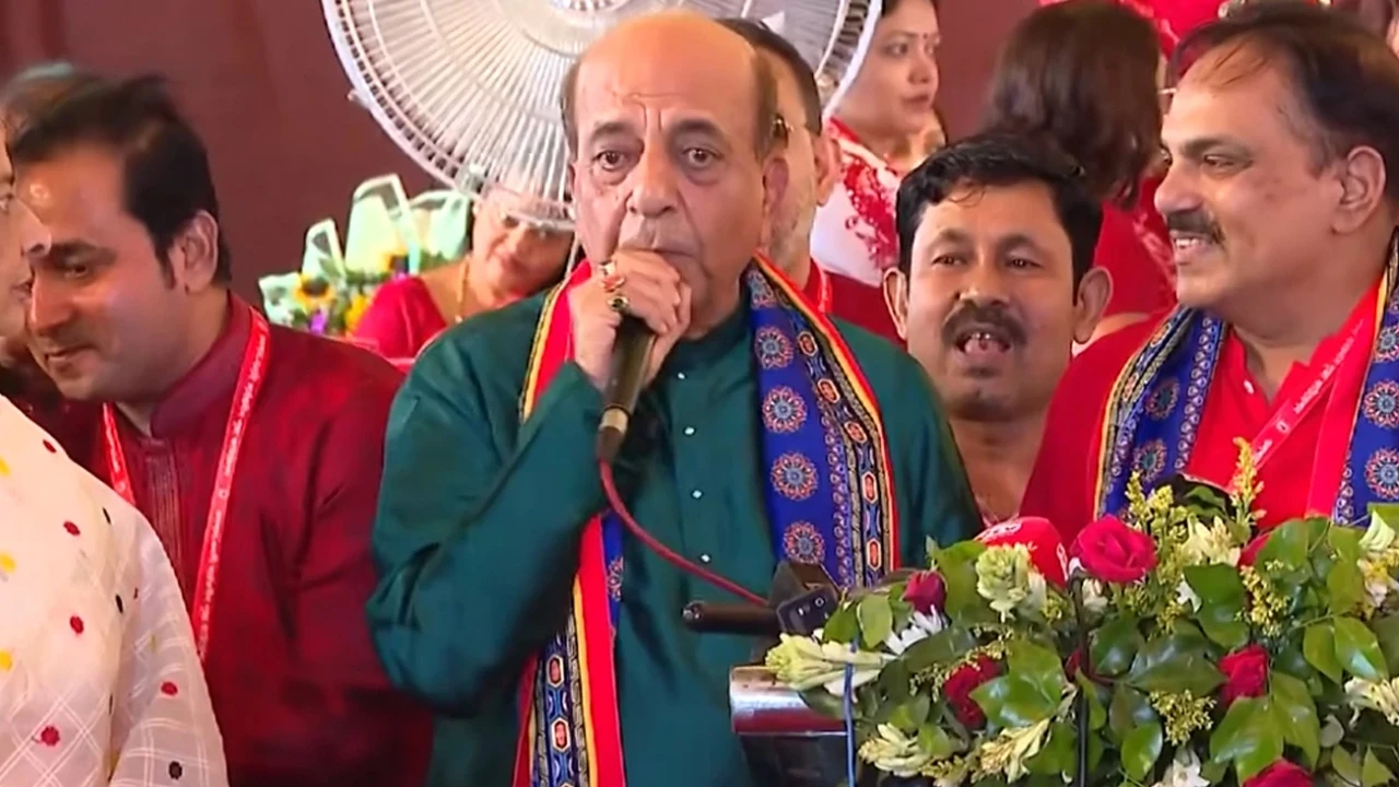 উৎসবমুখর পরিবেশে বাংলাদেশে দুর্গাপূজা হচ্ছে: ভারতীয় হাইকমিশনার