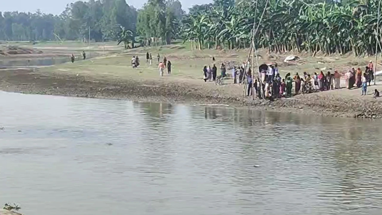 বেড়াতে এসে নদীতে গোসলে নেমে যুবক নিখোঁজ