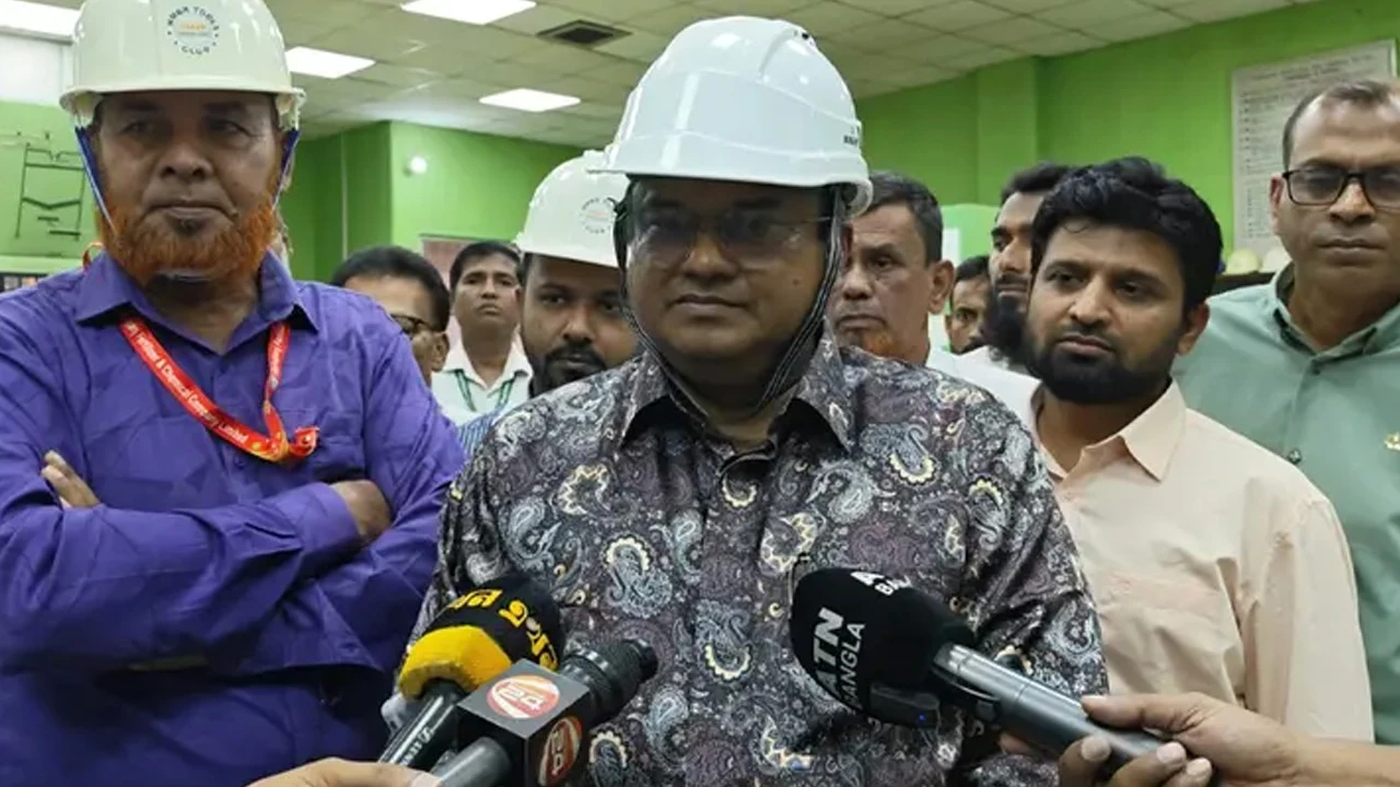 সব সার কারখানা চালু করে ২২ হাজার কোটি টাকার ব্যয় সাশ্রয় করতে চায় সরকার
