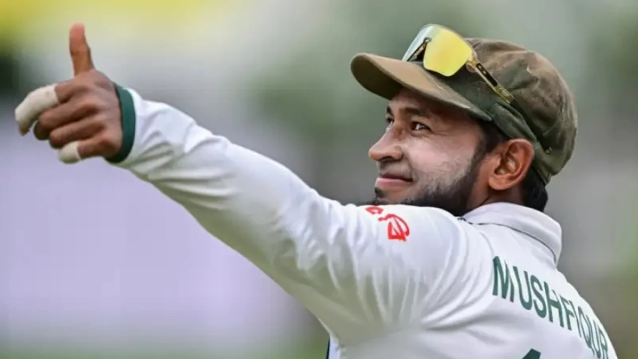 আঙুল থেঁতলেছে মুশফিকের, আশার আলো সিলেট টেস্ট