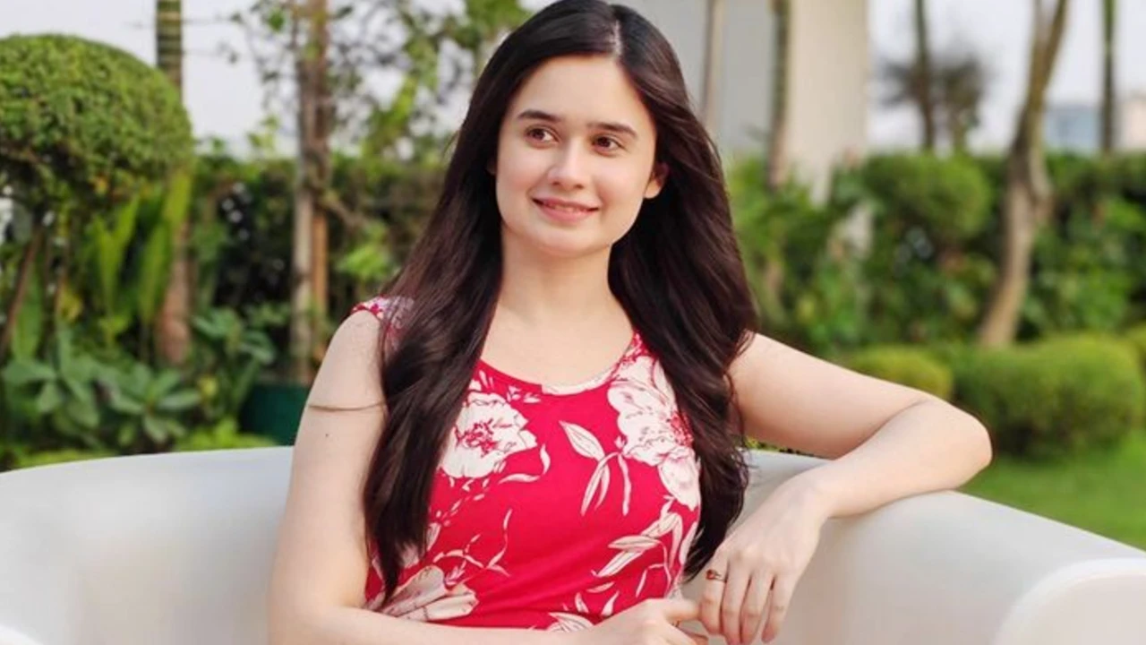 ভুয়া ফেসবুক আইডি নিয়ে বিব্রত ঐশী, দিলেন সতর্কবার্তা